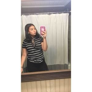 Meet your Posher, Sabrina